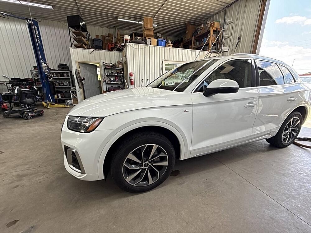 2023 AUDI Q5