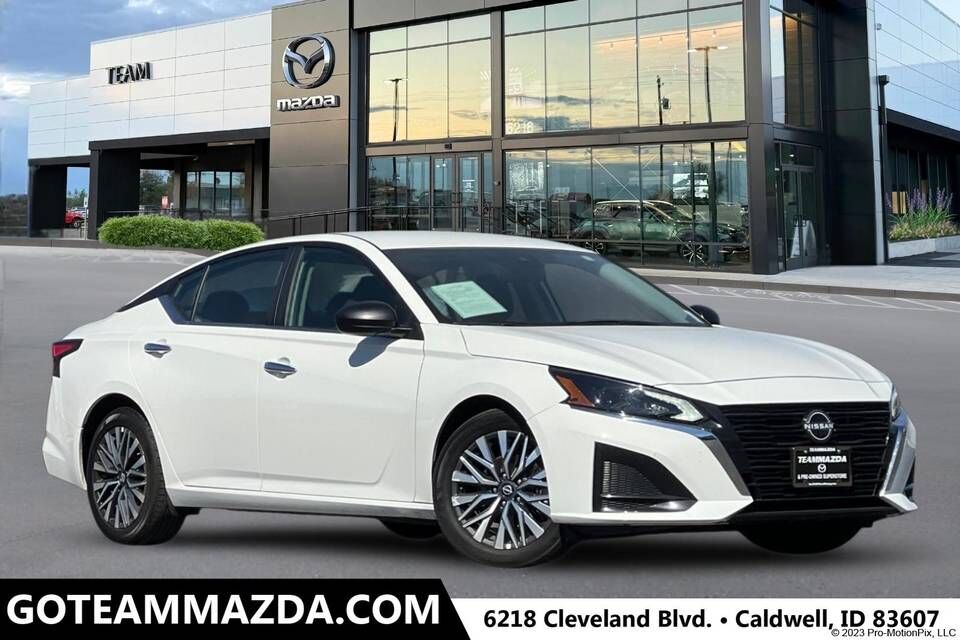 2025 NISSAN Altima
