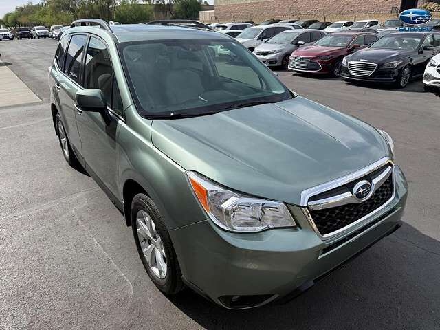 2016 SUBARU Forester