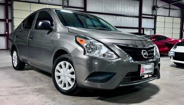 2015 NISSAN Versa