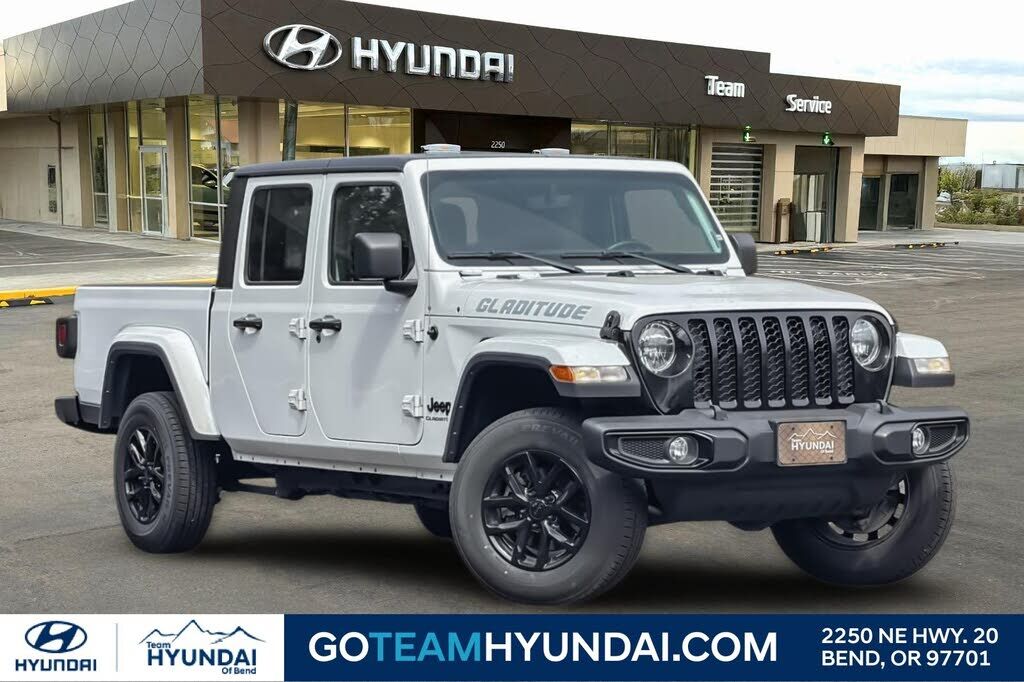 2022 JEEP Gladiator