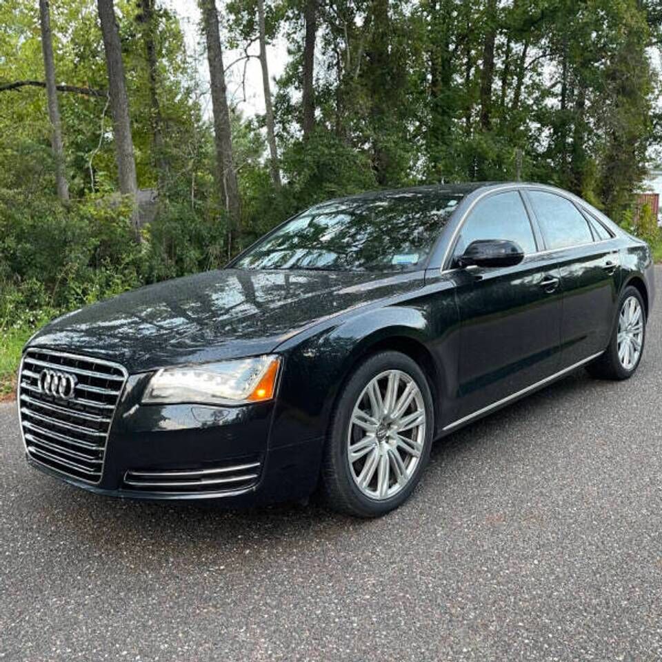 2014 AUDI A8