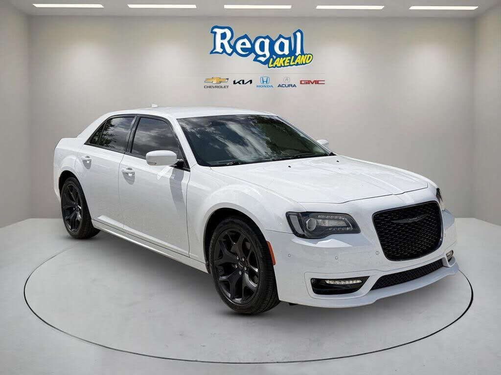 2022 CHRYSLER 300