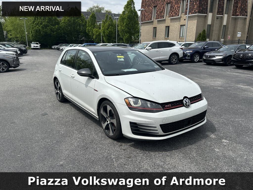 2017 VOLKSWAGEN Golf GTI