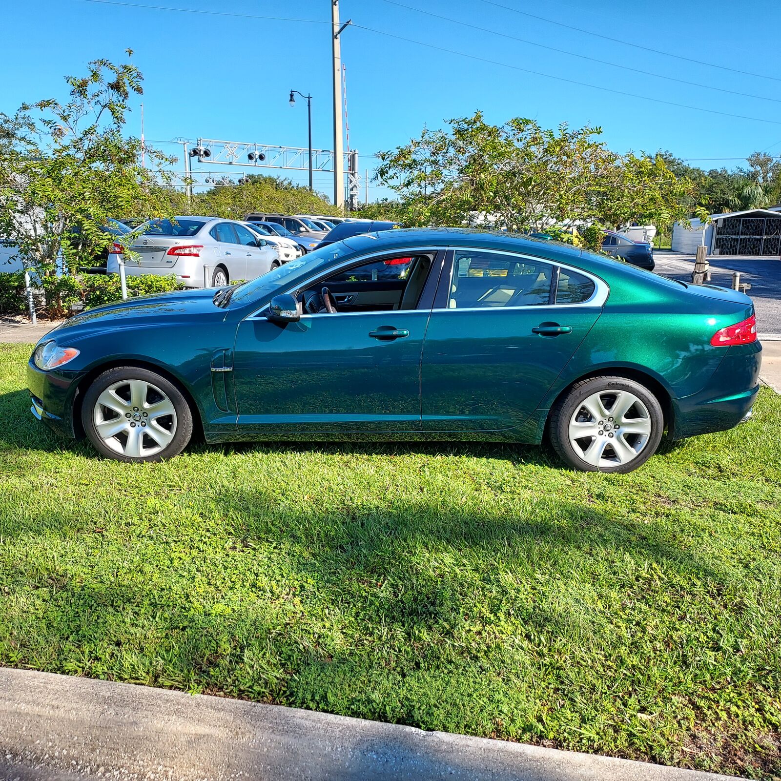 2009 JAGUAR XF