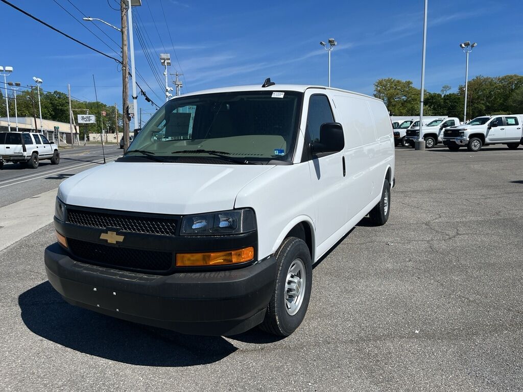 2026 CHEVROLET Express