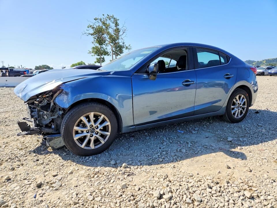 2016 MAZDA Mazda3