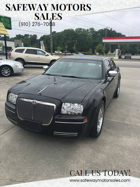 2005 CHRYSLER 300