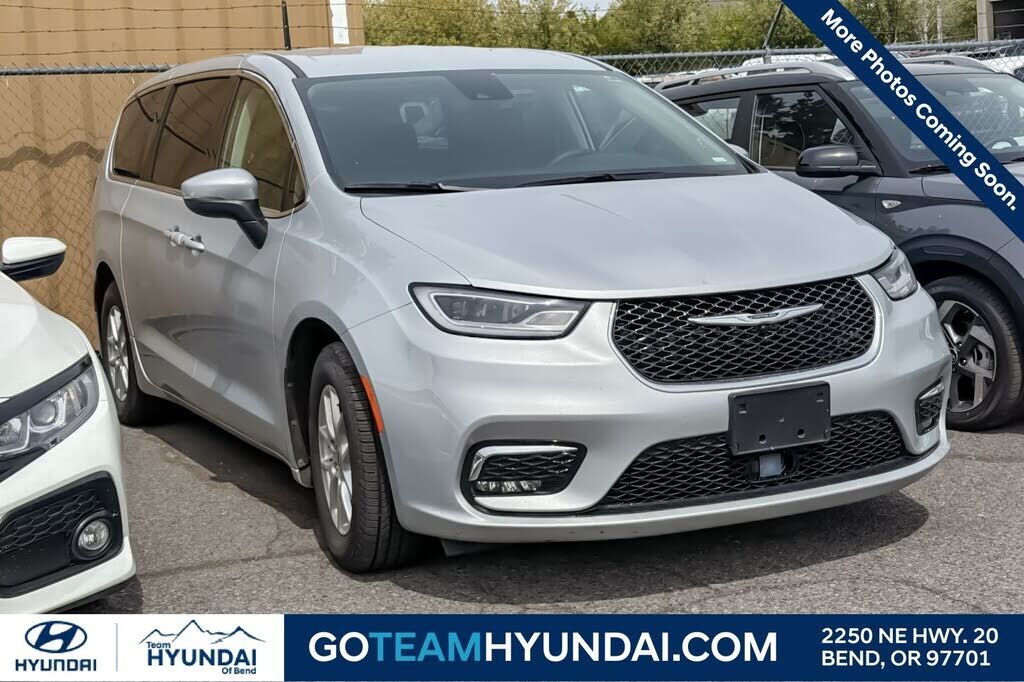 2023 CHRYSLER Pacifica