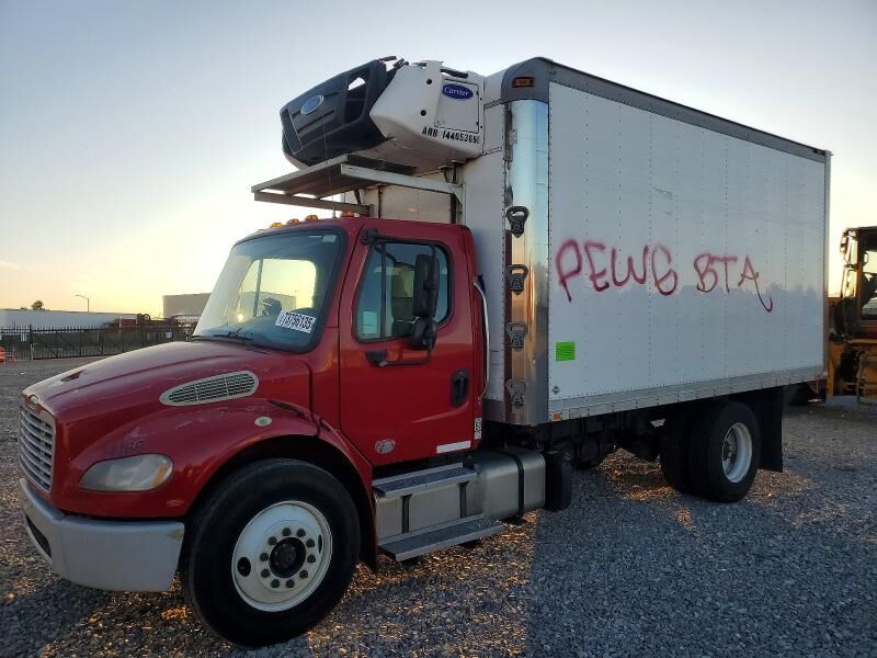 2015 FREIGHTLINER M2