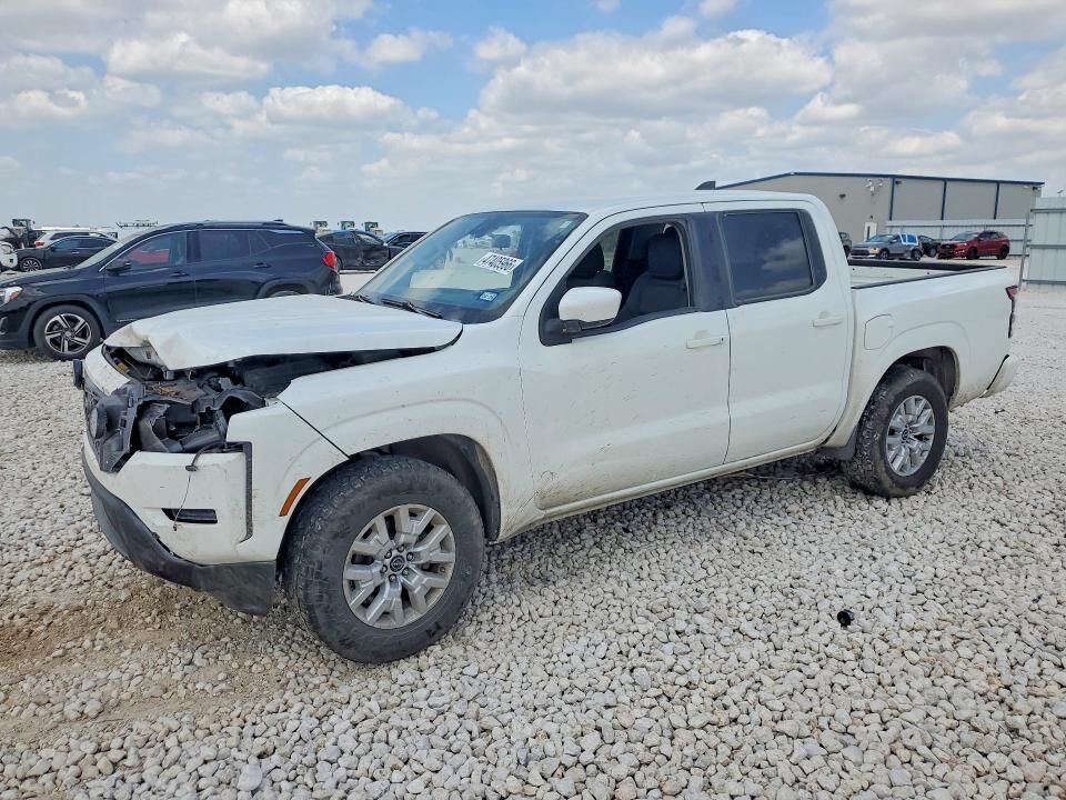 2022 NISSAN Frontier