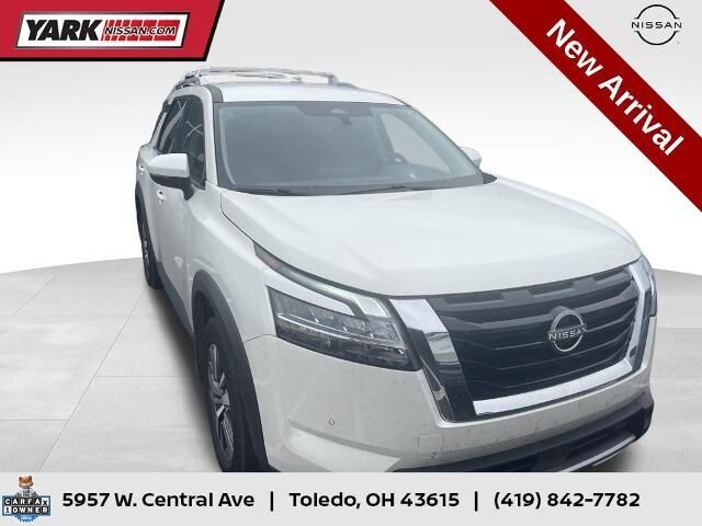 2024 NISSAN Pathfinder