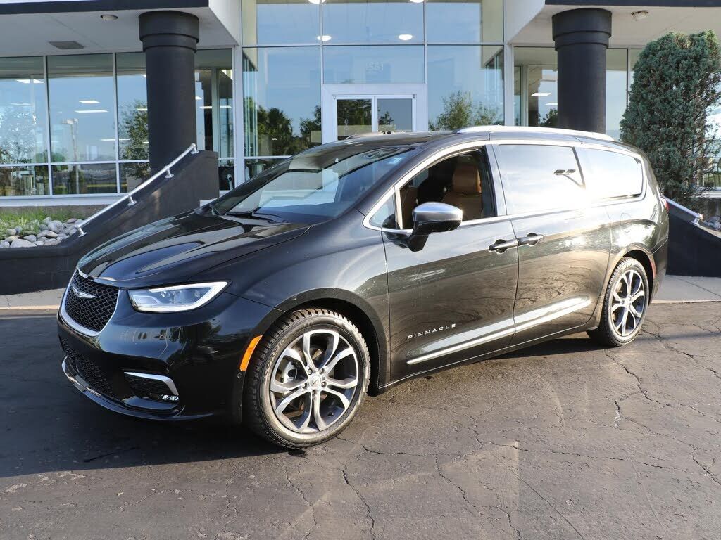 2022 CHRYSLER Pacifica