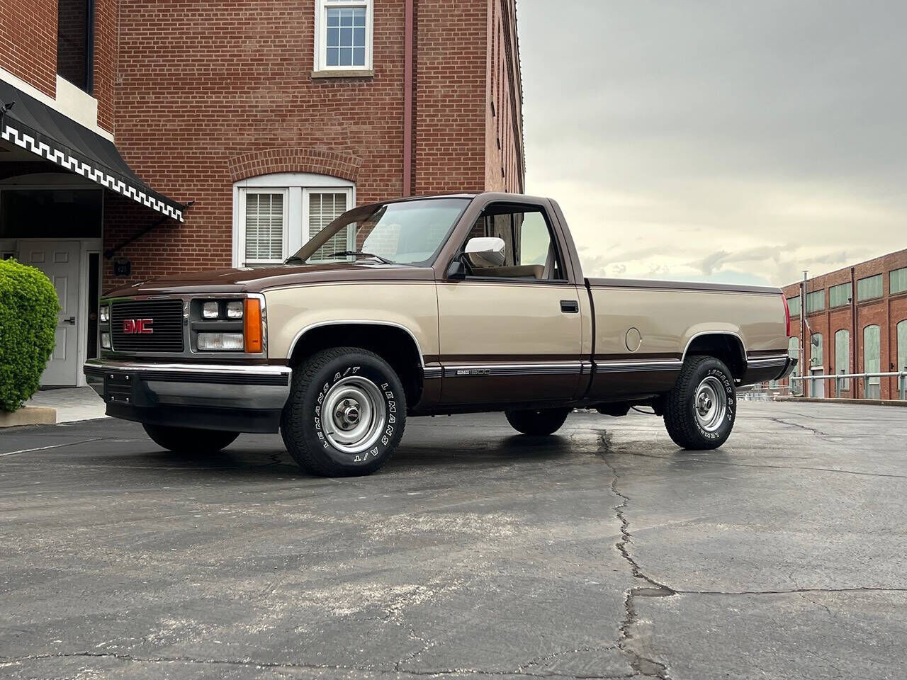 1988 GMC GMT-400
