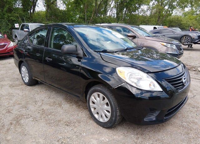 2014 NISSAN Versa