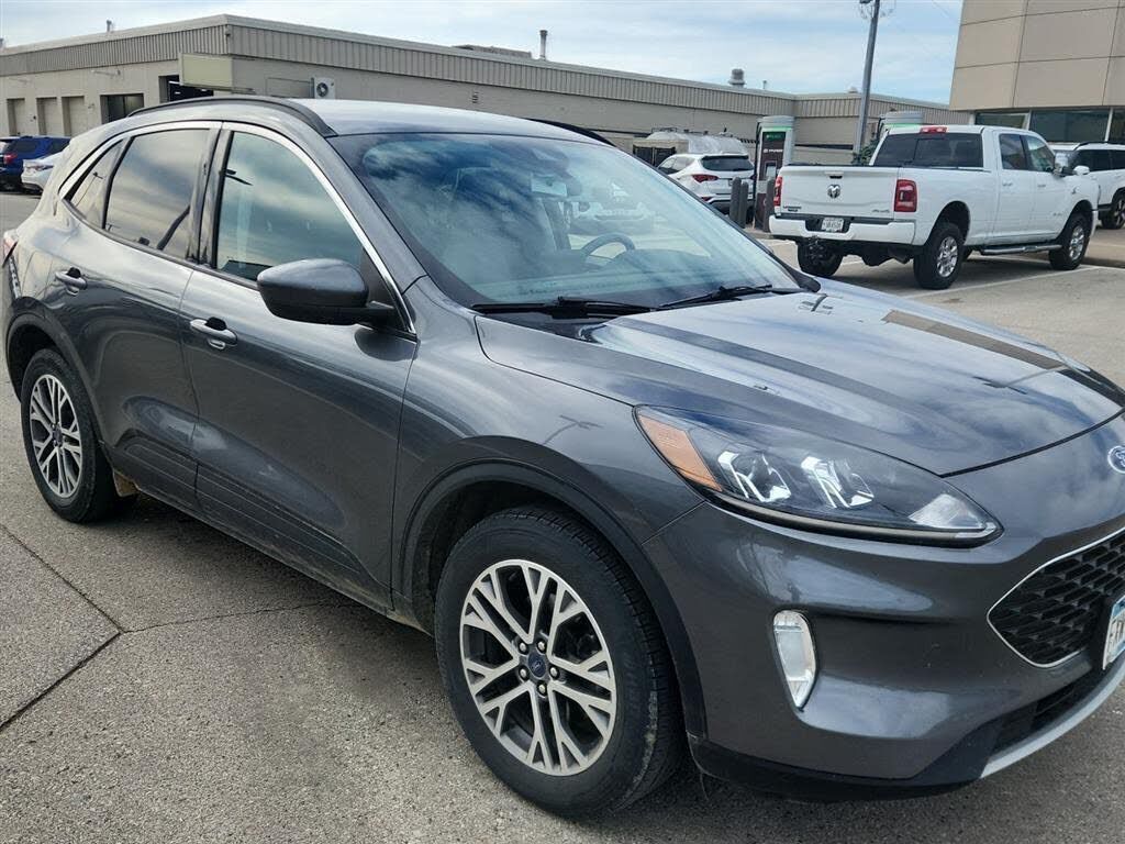 2021 FORD Escape