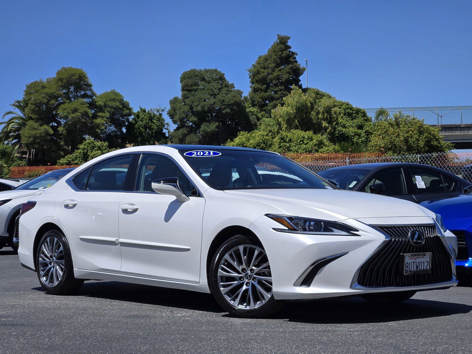 2021 LEXUS ES
