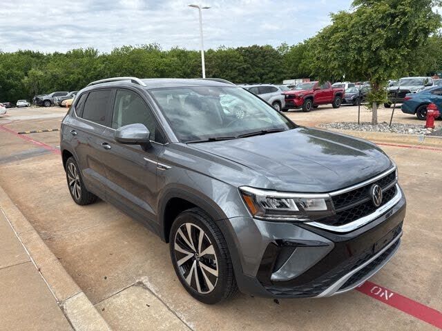 2024 VOLKSWAGEN Taos