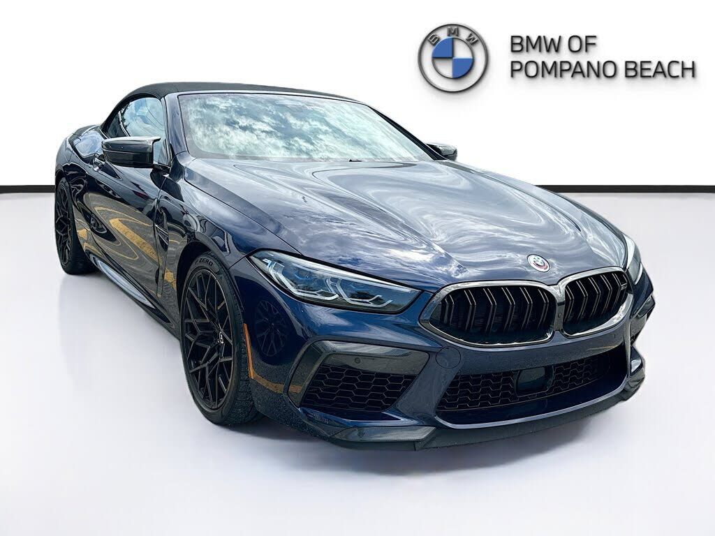 2023 BMW M8