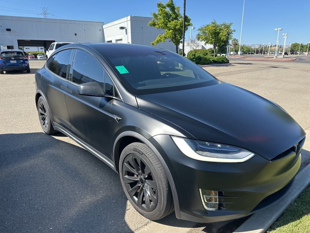2021 TESLA Model X