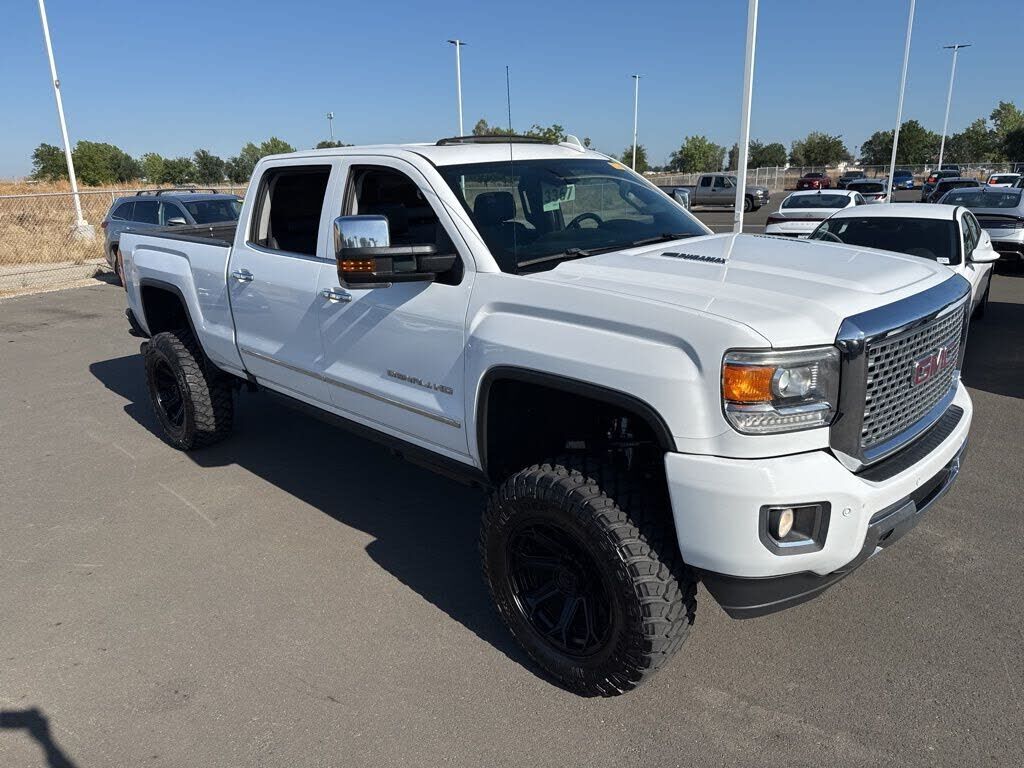 2016 GMC Sierra