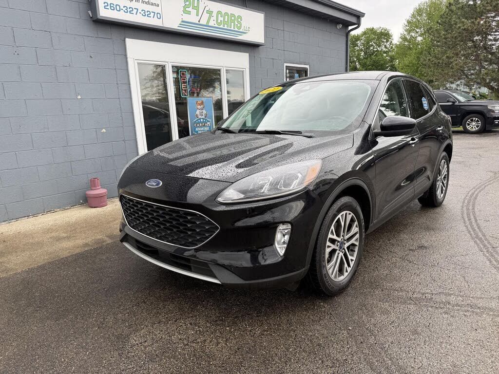 2022 FORD Escape