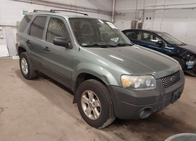 2005 FORD Escape