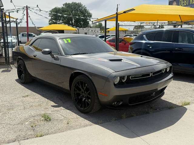 2017 DODGE Challenger