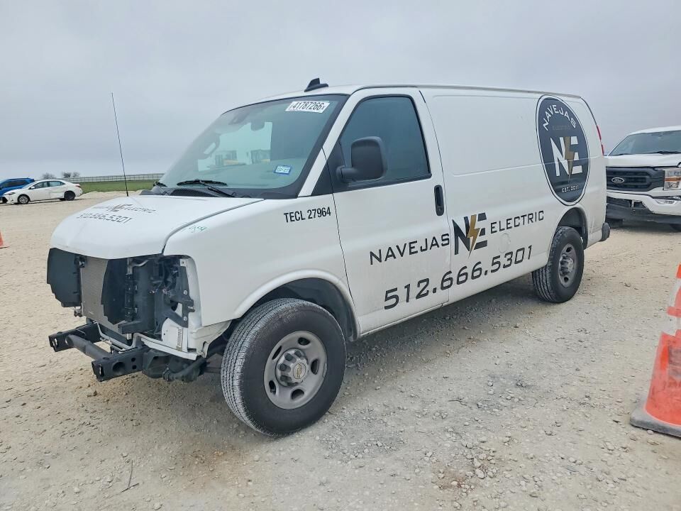 2024 CHEVROLET Express