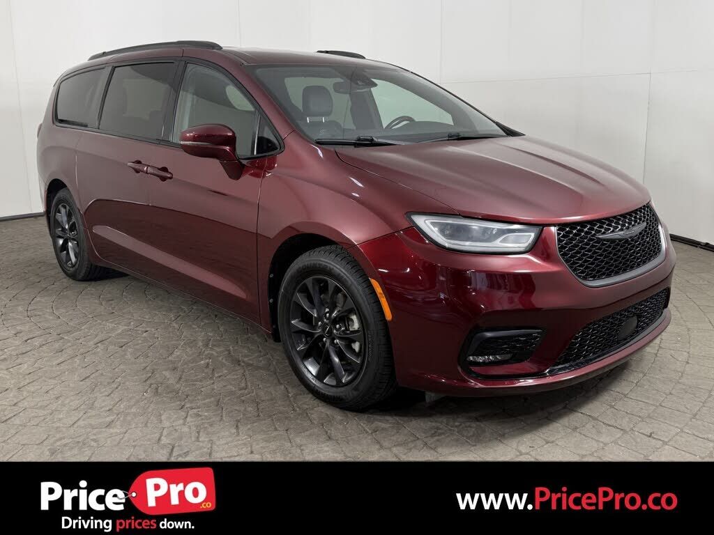 2021 CHRYSLER Pacifica