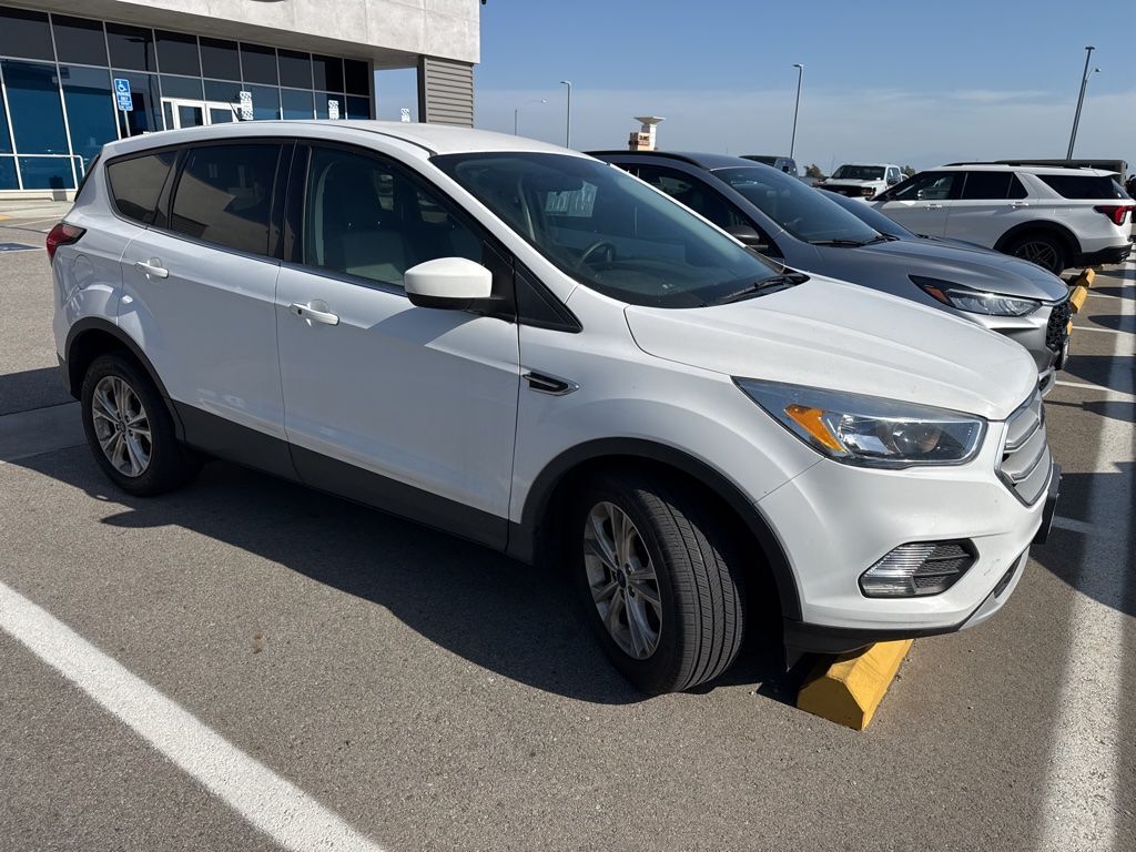 2019 FORD Escape