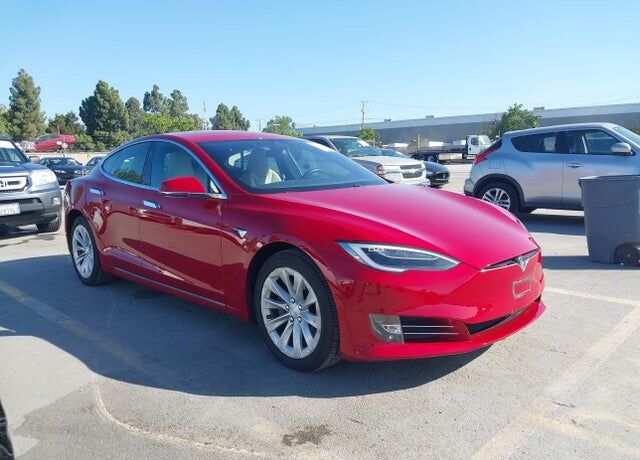 2016 TESLA Model S