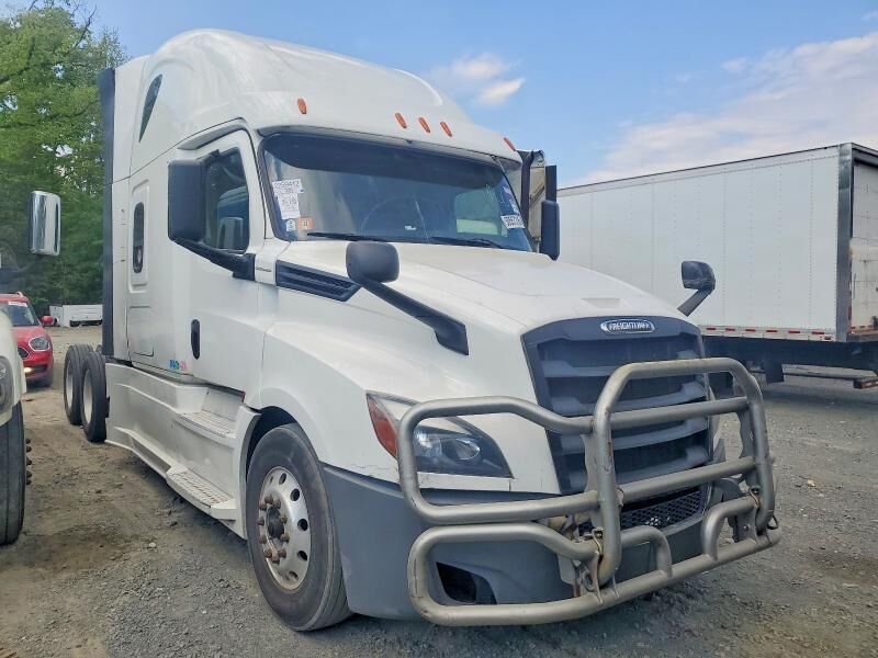 2020 FREIGHTLINER New Cascadia 126" Sleepercab