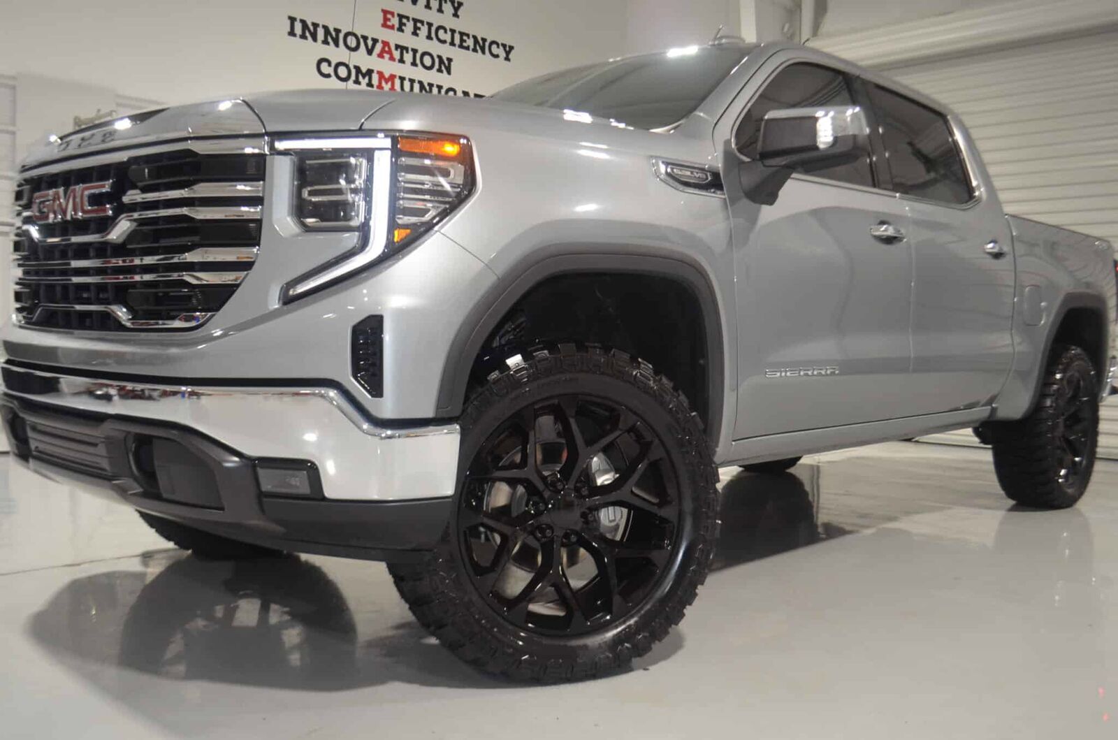 2025 GMC Sierra