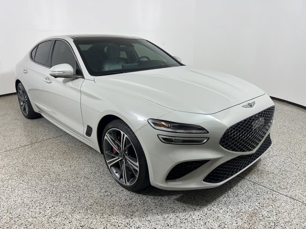 2025 GENESIS G70