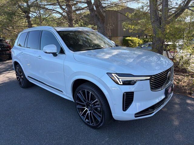 2026 VOLVO XC90