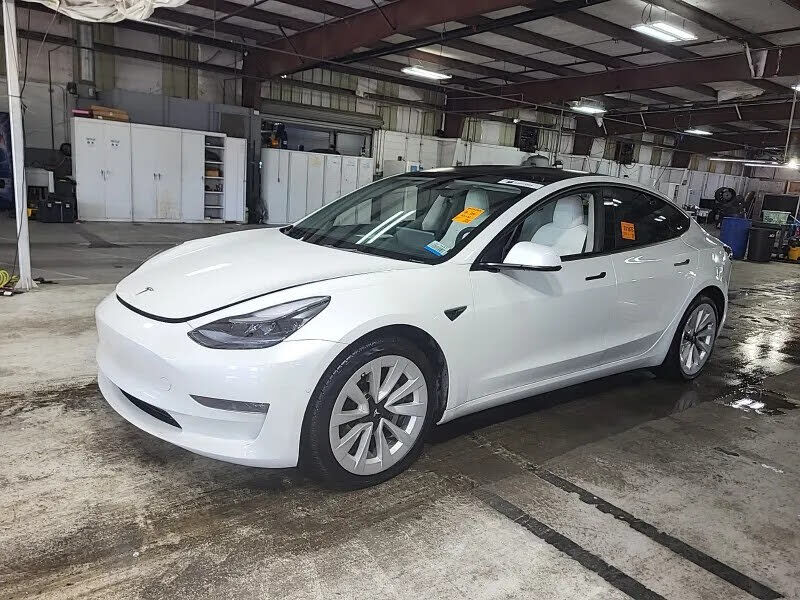 2022 TESLA Model 3