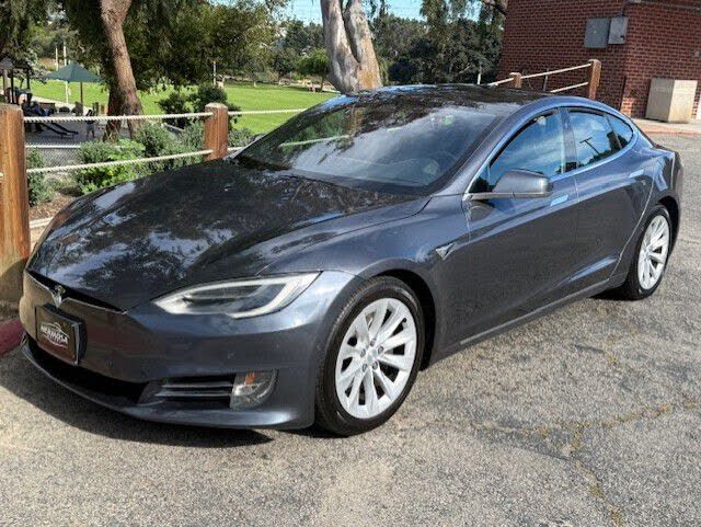2017 TESLA Model S
