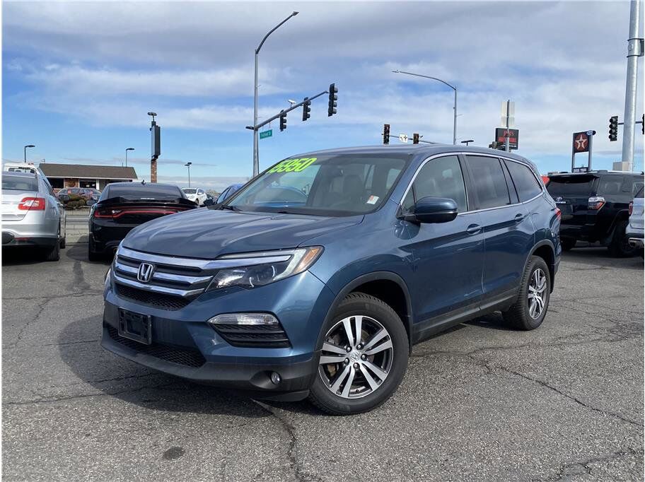 2017 HONDA Pilot