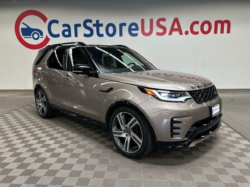 2024 LAND ROVER Discovery