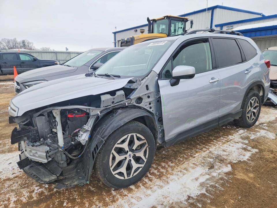 2021 SUBARU Forester