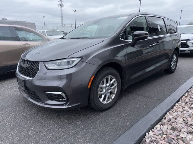 2023 CHRYSLER Pacifica