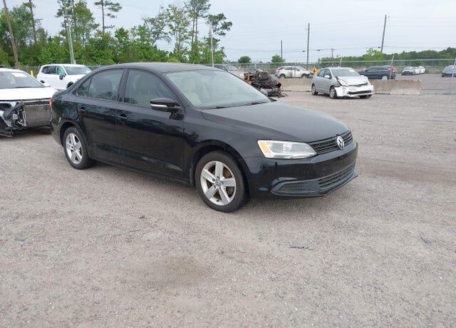 2012 VOLKSWAGEN Jetta