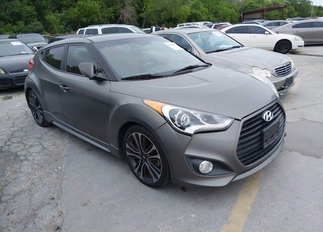 2016 HYUNDAI Veloster