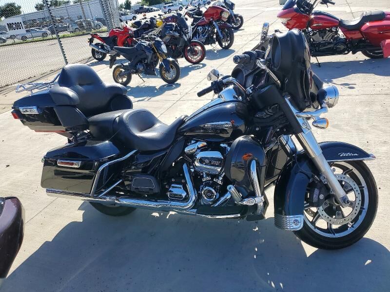 2019 HARLEY DAVIDSON FLHTCU / Electra Glide Ultra Classic