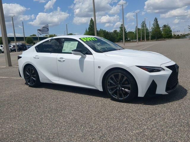2021 LEXUS IS