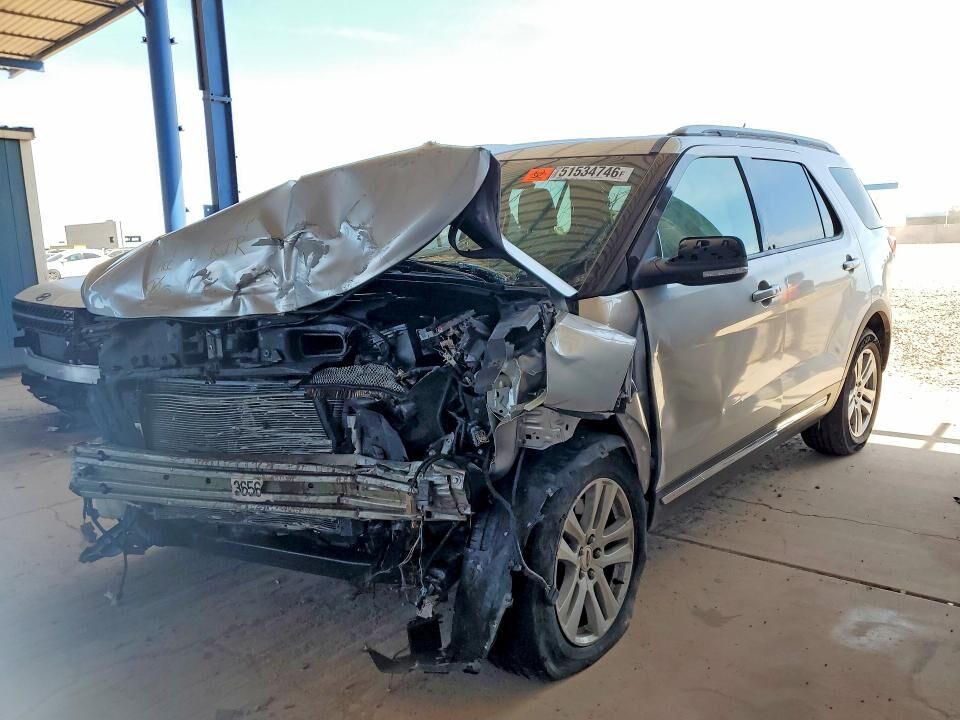2018 FORD Explorer