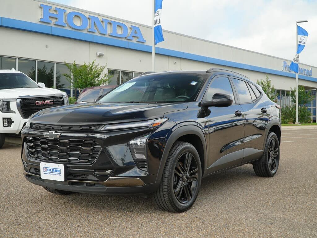 2024 CHEVROLET Trax