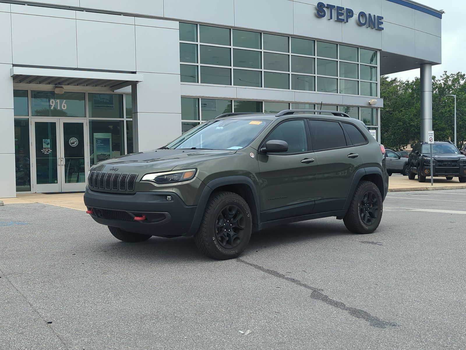 2021 JEEP Cherokee