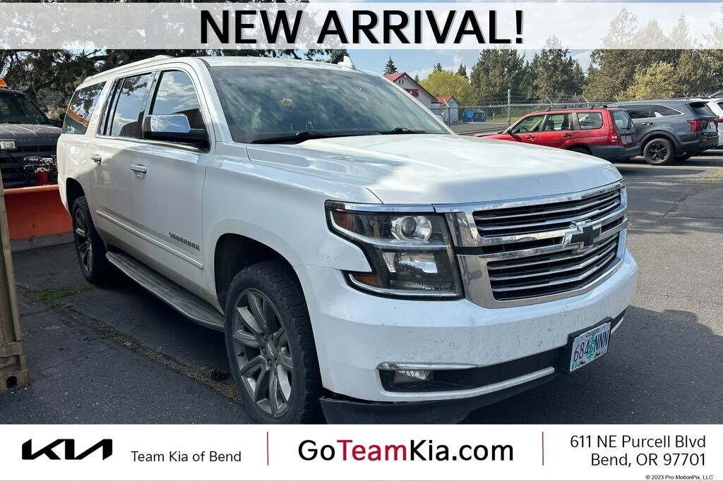 2017 CHEVROLET Suburban